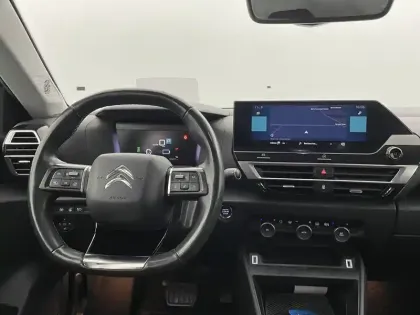 Photo 54 Citroën C4 e- 136 ch Automatique