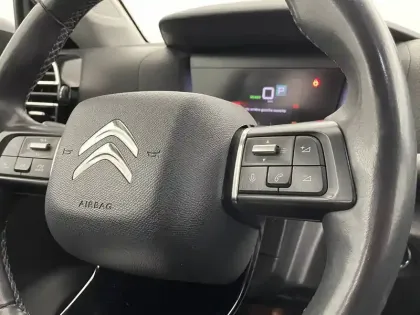 Photo 62 Citroën C4 e- 136 ch Automatique