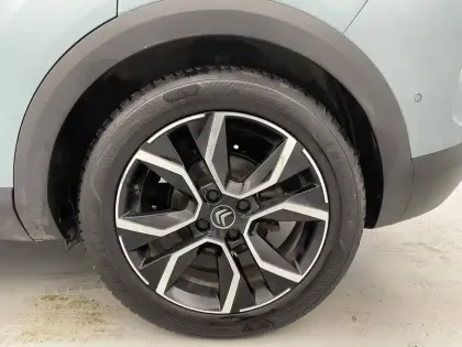 Photo 15 Citroën C4 e- 136 ch Automatique