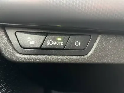 Photo 40 BMW X1  sDrive 18i 136ch DKG7