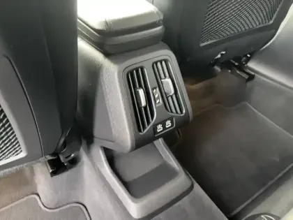 Photo 21 BMW X1  sDrive 18i 136ch DKG7