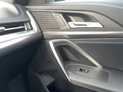 Photo 42 BMW X1  sDrive 18i 136ch DKG7