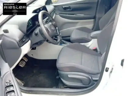 Photo 8 Hyundai Bayon  1.0 T-GDi 100 DCT-7 Hybrid 48V