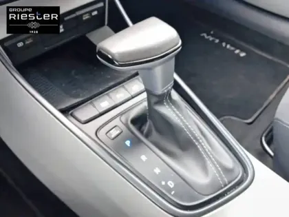 Photo 17 Hyundai Bayon  1.0 T-GDi 100 DCT-7 Hybrid 48V