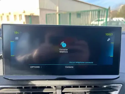 Photo 60 Peugeot 3008  Hybrid 225 e-EAT8