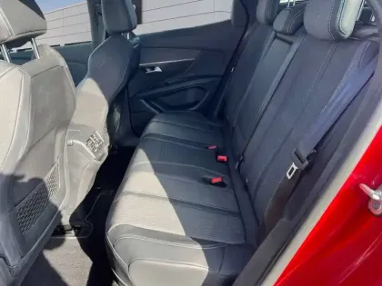 Photo 53 Peugeot 3008  Hybrid 225 e-EAT8