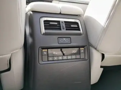 Photo 16 Mazda Cx-80  3.3L e-SKYACTIV D 254 ch 4x4 BVA8