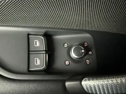 Photo 8 Audi Tt RS  Coupé 2.5 TFSI 400 S tronic 7 Quattro