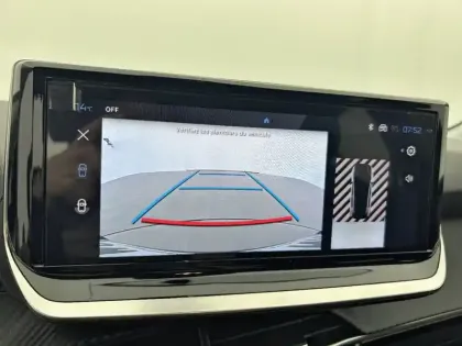 Photo 18 Peugeot 208  PureTech 100 S&S BVM6