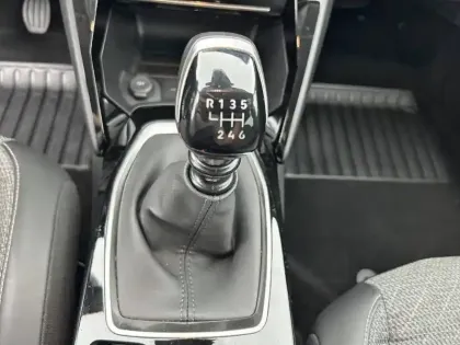 Photo 13 Peugeot 208  PureTech 100 S&S BVM6