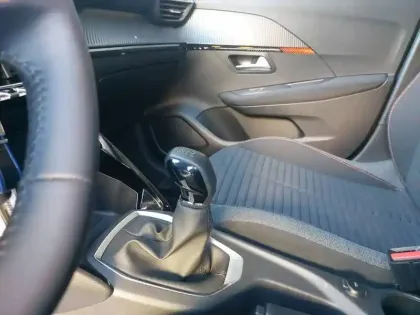 Photo 13 Peugeot 208  PureTech 75 S&S BVM5