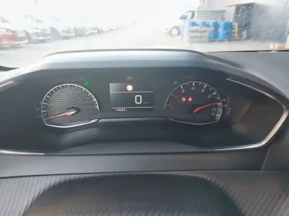 Photo 9 Peugeot 208  PureTech 75 S&S BVM5