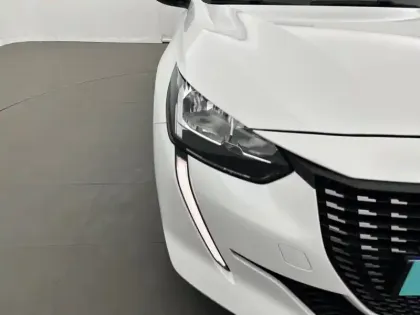 Photo 75 Peugeot 208  PureTech 75 S&S BVM5