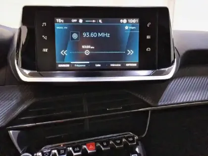 Photo 18 Peugeot 208  PureTech 100 S&S BVM6