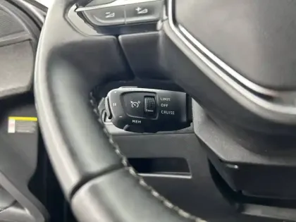 Photo 49 Peugeot 3008  Hybrid 225 e-EAT8