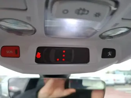 Photo 19 Peugeot 3008  Hybrid 225 e-EAT8