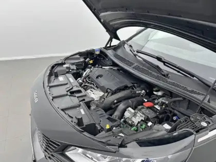 Photo 45 Peugeot 3008  Hybrid 225 e-EAT8