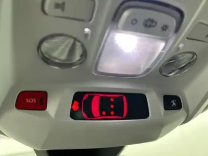 Photo 54 Peugeot 3008  Hybrid 225 e-EAT8