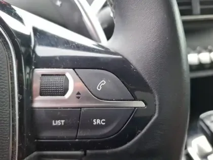 Photo 24 Peugeot 3008  Hybrid 225 e-EAT8