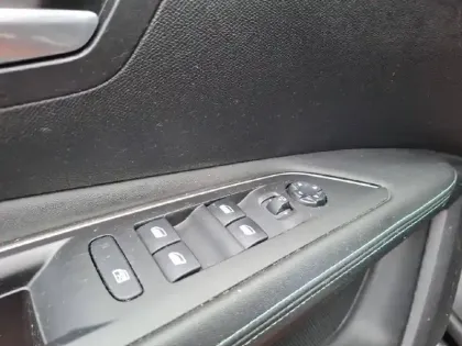 Photo 14 Peugeot 3008  Hybrid 225 e-EAT8