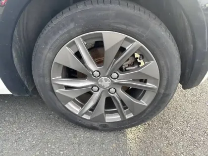 Photo 12 Peugeot 208  Electrique 50 kWh 136ch