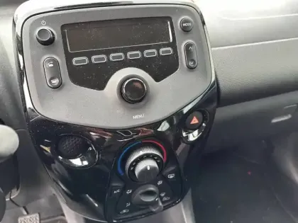 Photo 18 Citroën C1  VTi 72 S&S