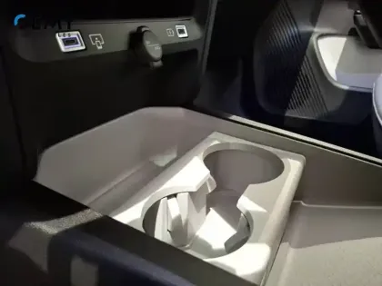 Photo 17 Citroën C5 aircross  Hybride Rechargeable 195 e-EAT7