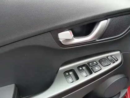 Photo 19 Hyundai Kona  Electrique 39 kWh - 136 ch