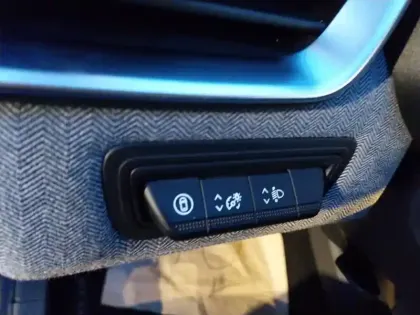 Photo 57 Renault Clio Gén. V (BJA) Ph2 Techno 5