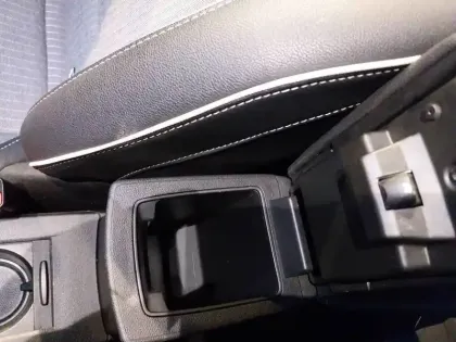 Photo 35 Renault Clio  Eco-G 100 GSR2