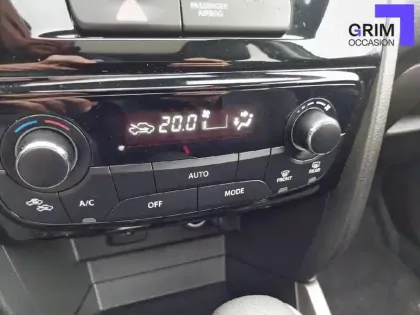 Photo 7 Suzuki Vitara  1.5 Dualjet Allgrip Hybrid Auto