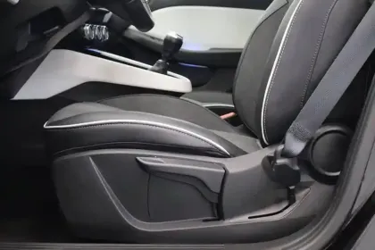 Photo 22 Renault Clio  Blue dCi 100 - 21N