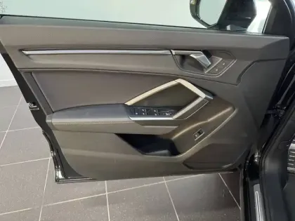 Photo 8 Audi Q3  Sportback 35 TDI 150 ch S tronic 7