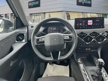 Photo 11 DS DS 3 DS3 Crossback PureTech 100 BVM6 Performance Line