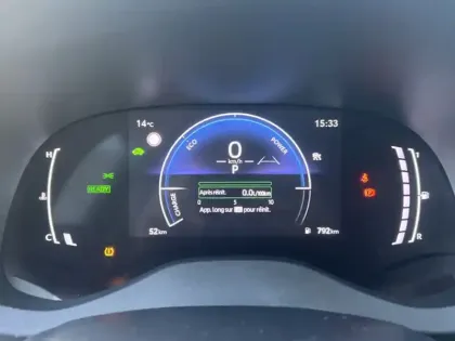 Photo 17 Toyota Yaris Hybride 116H DESIGN PACK MY25