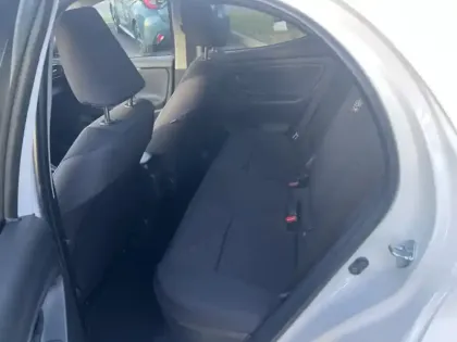 Photo 16 Toyota Yaris Hybride 116H DESIGN PACK MY25