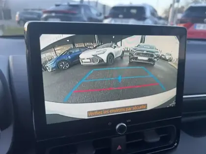 Photo 13 Toyota Yaris Hybride 116H DESIGN PACK MY25