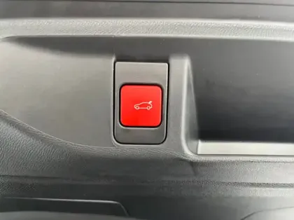 Photo 17 DS DS 4 PureTech 180ch Performance Line + Automatique