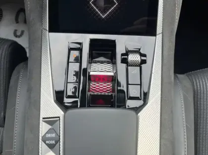 Photo 7 DS DS 4 PureTech 180ch Performance Line + Automatique