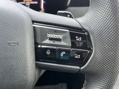 Photo 18 DS DS 4 PureTech 180ch Performance Line + Automatique