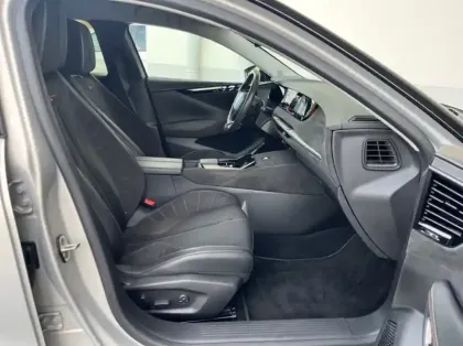 Photo 24 DS DS 4 PureTech 180ch Performance Line + Automatique