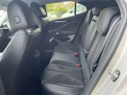 Photo 8 DS DS 4 PureTech 180ch Performance Line + Automatique