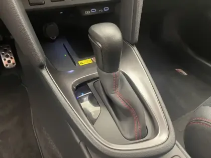 Photo 17 Toyota Yaris Hybride 1.5 HYBRID 130H GR SPORT TECHNO MC 24