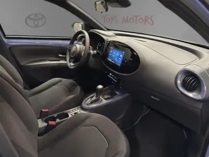 Photo 12 Toyota Aygo Hybride 116h Graphic CROSSOVER GRAPHI
