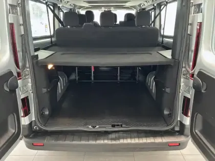 Photo 10 Renault Trafic Combi L1 2.0 Blue dCi 150ch S&S Zen 8 places E6E