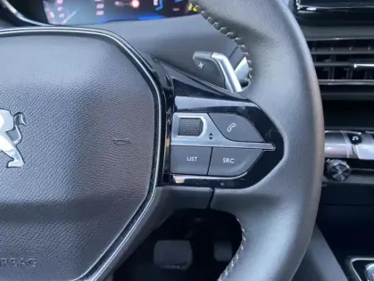 Photo 29 Peugeot 5008 II Hybrid 136 e-DCS6 Allure Pack