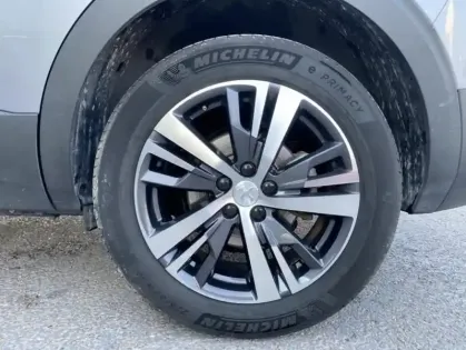 Photo 21 Peugeot 5008 II Hybrid 136 e-DCS6 Allure Pack