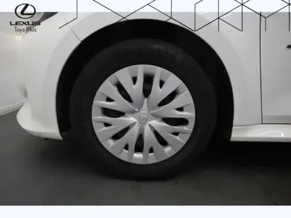 Photo 16 Toyota Yaris Hybride 116h Dynamic