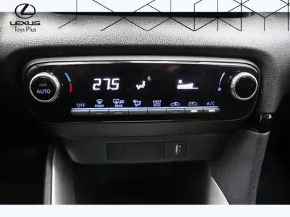 Photo 28 Toyota Yaris Hybride 116h Dynamic