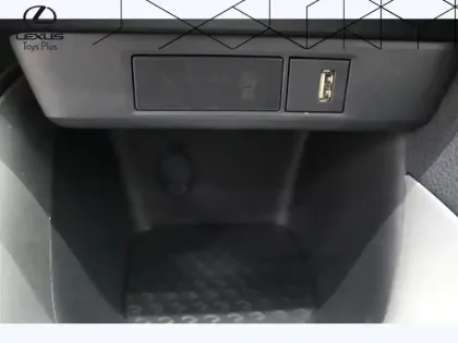 Photo 13 Toyota Yaris Hybride 116h Dynamic